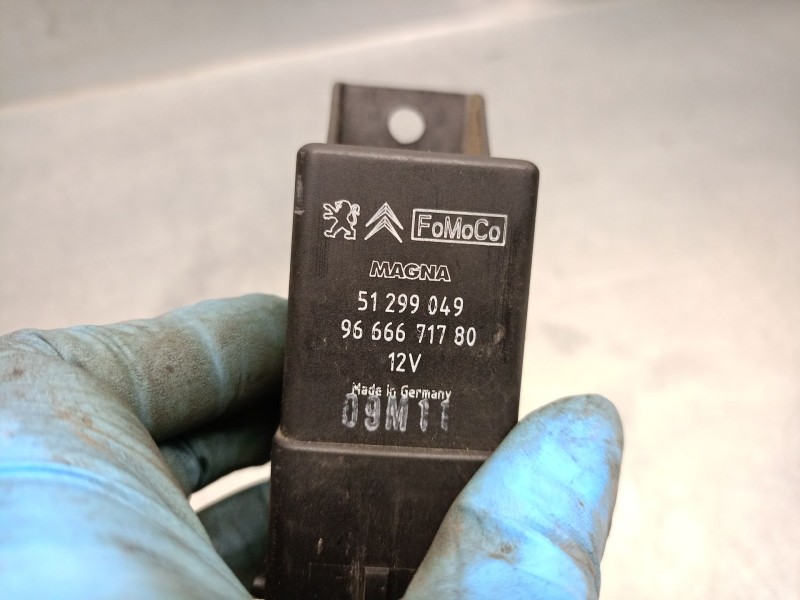 Recambio de caja precalentamiento para volvo v60 i (155) 1.6 drive referencia OEM IAM 9666671780  MAGNA