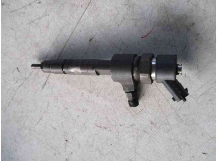 Replacement injector for Fiat Brava (182) 1.9 JTD CAT OEM IAM reference 2111201018220 0445110068 BOSCH