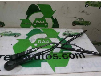 Recambio de brazo limpia delantero derecho para smart micro compact car 0.6 referencia OEM IAM   