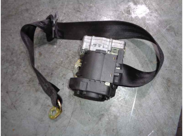 Recambio de cinturon seguridad trasero derecho para audi a6 berlina (4b2) 2.5 tdi quattro referencia OEM IAM 5 PUERTAS