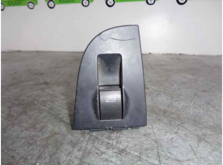 Recambio de mando elevalunas trasero derecho para audi a6 berlina (4b2) 2.5 tdi quattro referencia OEM IAM 4B0959855 