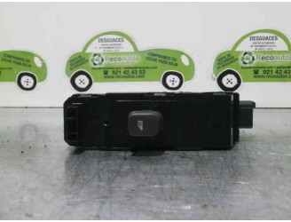 Recambio de mando elevalunas delantero derecho para volvo s60 berlina 2.4 diesel cat referencia OEM IAM 30658117 12W42E 