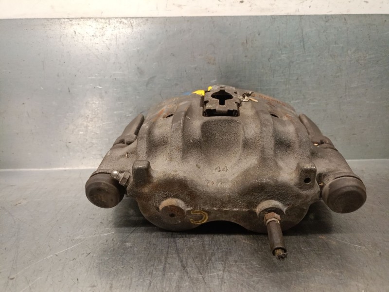 Recambio de pinza freno trasera izquierda para nissan atleon nissan atleon referencia OEM IAM 777603  777603 BREMBO