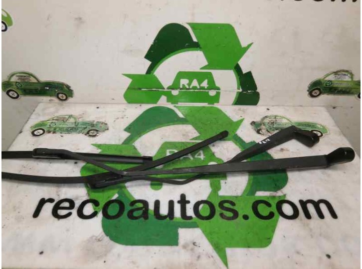 Recambio de brazo limpia delantero izquierdo para citroën c3 1.4 sx plus referencia OEM IAM   