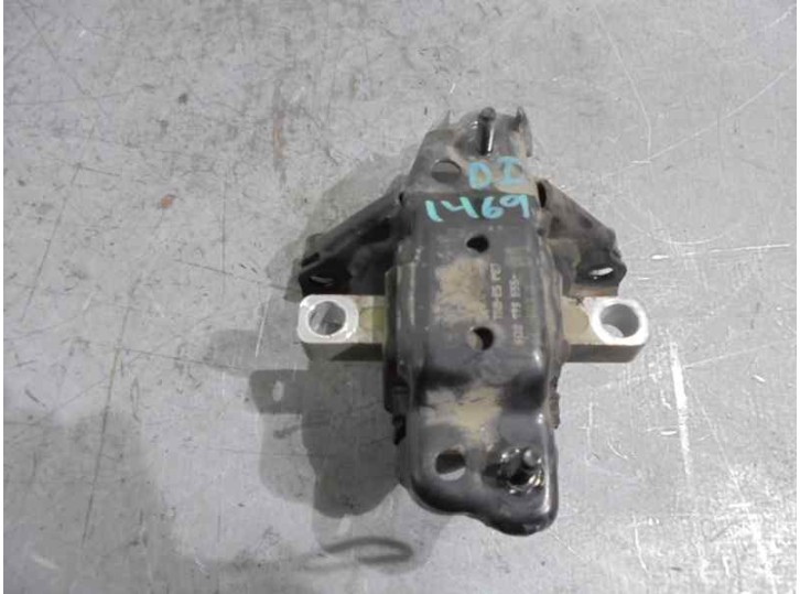 Recambio de soporte cambio para volkswagen polo (9n1) trendline referencia OEM IAM 6Q0199555 