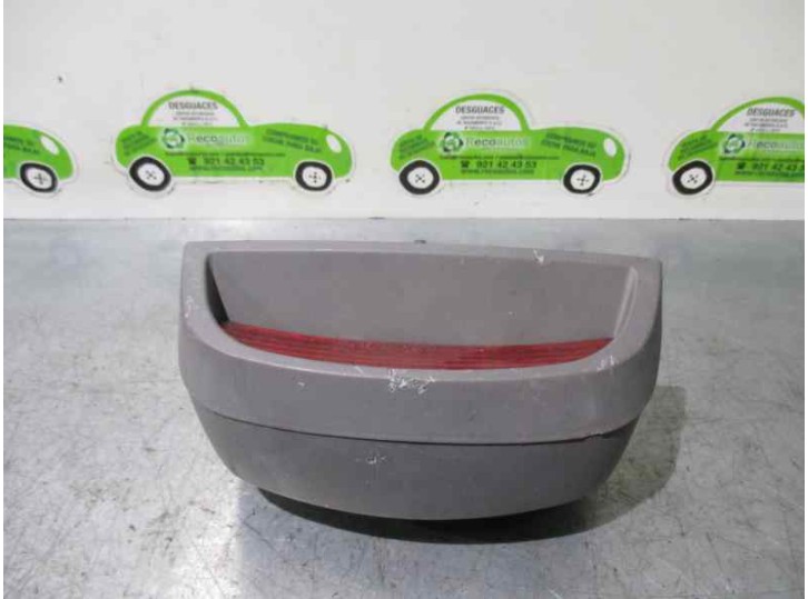 Recambio de luz central de freno para kia rio i hatchback (dc) 1.3 referencia OEM IAM 