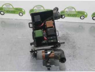 Recambio de caja reles / fusibles para opel astra g berlina 1.7 16v dti cat (y 17 dt / lr6) referencia OEM IAM 90560119 
