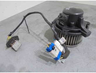 Recambio de motor calefaccion para kia sorento 2.4 16v cat referencia OEM IAM 3G11 