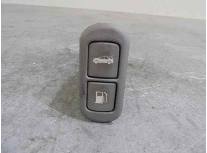 Recambio de boton apertura deposito para kia sorento 2.4 16v cat referencia OEM IAM 985503E000 823W02150 DECO