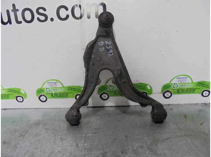Recambio de brazo suspension inferior delantero derecho para volvo serie 850 2.5 10v berlina referencia OEM IAM 