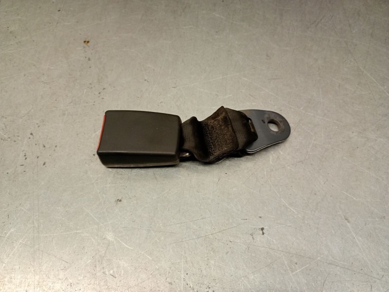 Recambio de enganche cinturon para peugeot partner monospace (5_, g_) 1.6 hdi 75 referencia OEM IAM 33033295  