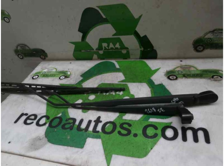 Replacement front right wiper arm for Citroën C3 1.4 HDi SX Plus OEM IAM reference 6429V0 