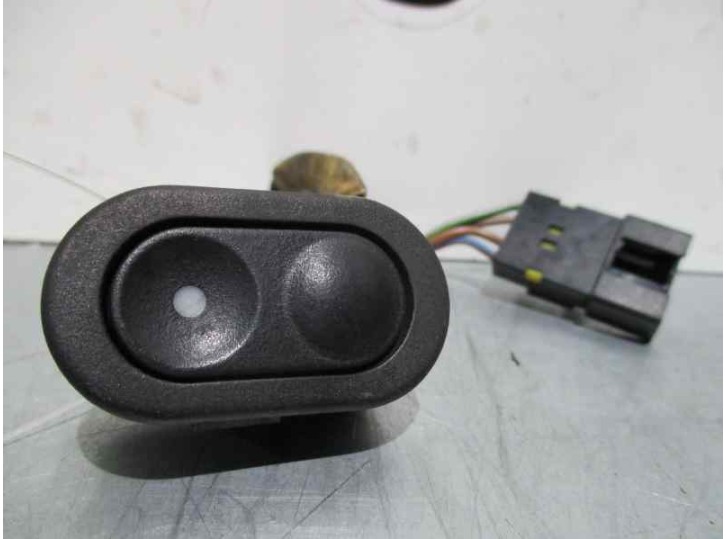 Replacement rear left window lift switch for Opel Vectra A V6 OEM IAM reference 90286751 