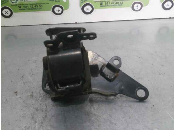 Recambio de soporte motor delantero para toyota avensis berlina (t25) 2.0 d4-d executive berlina (5-ptas.) referencia OEM IAM 