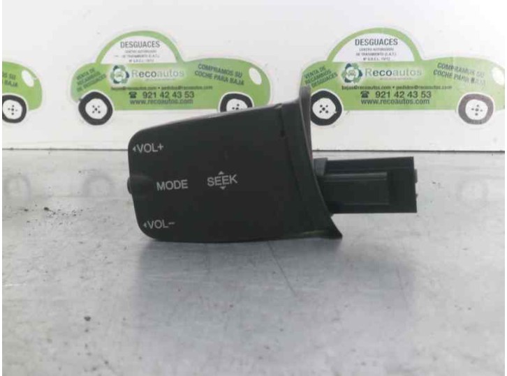 Recambio de mando radio volante para ford focus c-max (cap) 2.0 tdci cat referencia OEM IAM 3M5T14K147AD 