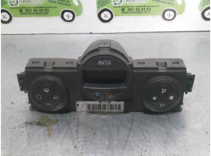 Recambio de mando climatizador para renault megane ii berlina 5p confort expression referencia OEM IAM 8200070752 F666444K 