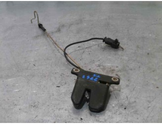 Recambio de cerradura maletero / porton para audi 100 berlina (c4) 2.3 referencia OEM IAM 4A5827505 2 PINES 4 PUERTAS