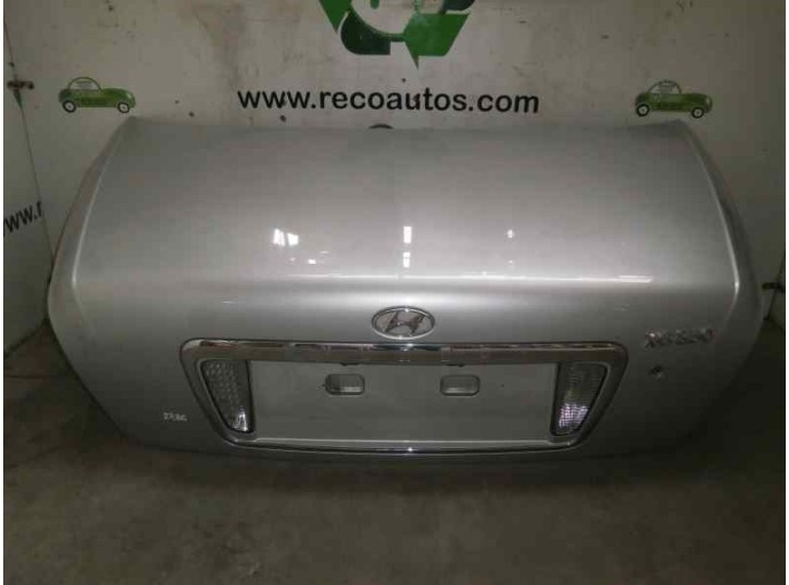 Recambio de porton trasero para hyundai xg 3.5 v6 gls referencia OEM IAM 6920039560 GRIS 4 PUERTAS