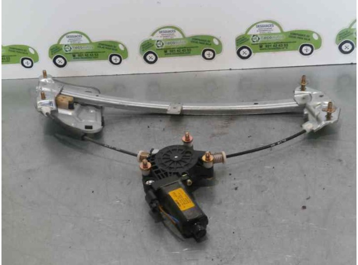 Replacement front right window regulator for Hyundai XG 3.5 V6 GLS OEM IAM reference F00S1A2266 2 PINS 4 DOORS