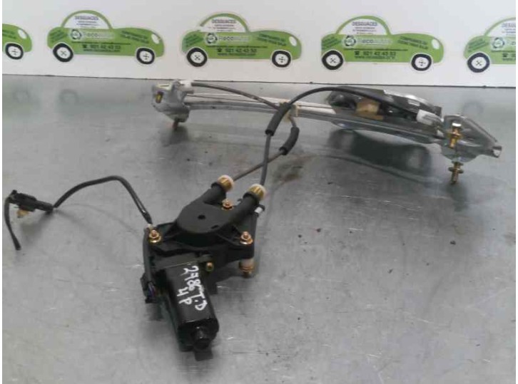 Replacement rear right window regulator for Hyundai XG 3.5 V6 GLS OEM IAM reference F00S1A2132 2 PINS 4 DOORS