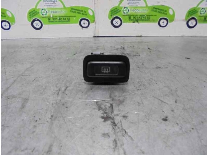 Recambio de boton luneta para » otros... 3.9t 17s 120 m-bus vespino 130e referencia OEM IAM 