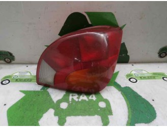 Recambio de piloto trasero derecho para ford fiesta berlina 1.25 16v cat referencia OEM IAM 5 PUERTAS