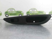 Replacement rear right window lift switch for Nissan Primera sedan (P12) 1.9 16V turbodiesel cat OEM IAM reference 25411A
