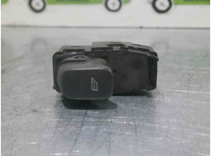 Recambio de mando elevalunas trasero izquierdo para volvo s60 berlina 2.4 cat referencia OEM IAM 9472275 