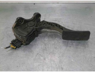 Recambio de potenciometro pedal para hyundai i30 1.6 crdi cat referencia OEM IAM 070817J0300  