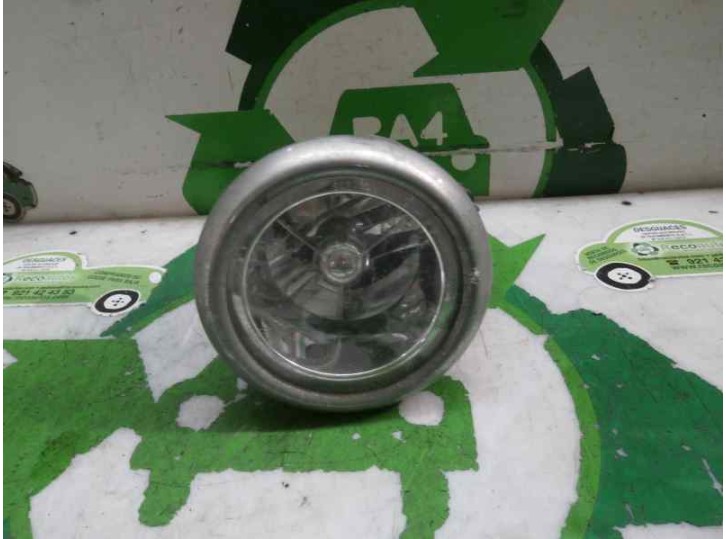 Replacement left fog light for Hyundai Santa Fe (SM) 2.0 CRDi CAT OEM IAM reference 9220126001 