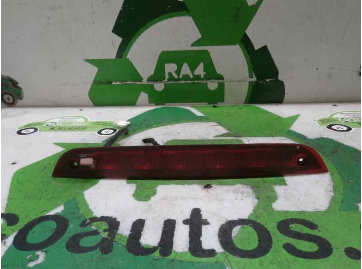 Recambio de luz central de freno para ford focus berlina (cak) 1.8 tddi turbodiesel cat referencia OEM IAM 