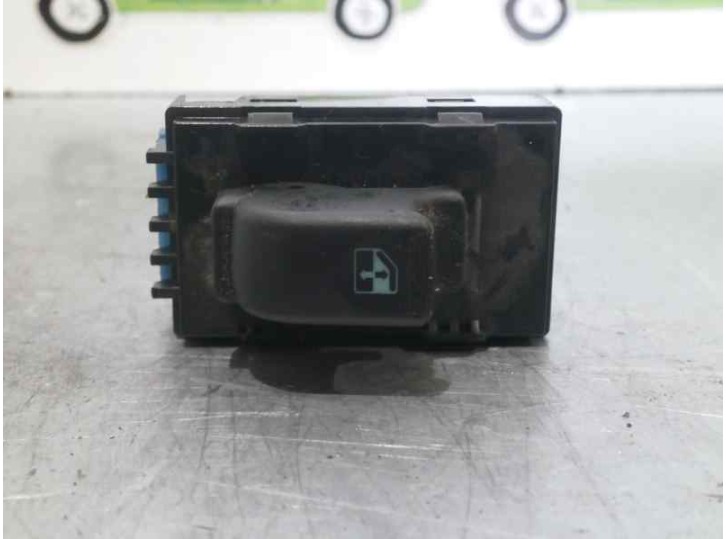 Recambio de mando elevalunas trasero derecho para hyundai xg 3.5 v6 gls referencia OEM IAM 9358039XXX  