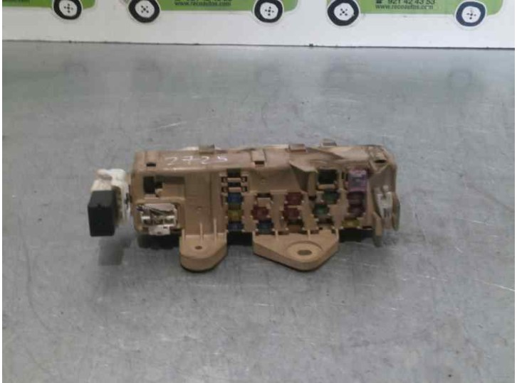 Recambio de caja reles / fusibles para mazda 323 berl. f/s (bj) 1.6 cat referencia OEM IAM 1D2401579078 