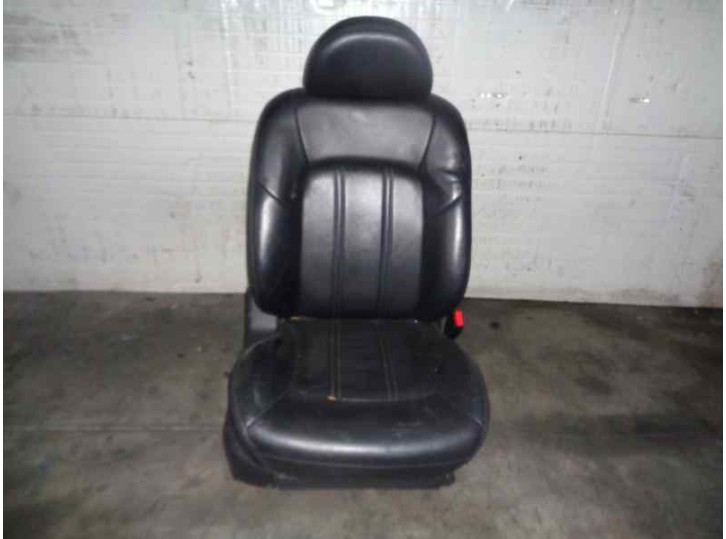 Replacement right front seat for Hyundai XG 3.5 V6 GLS OEM IAM reference BLACK LEATHER 4 DOORS