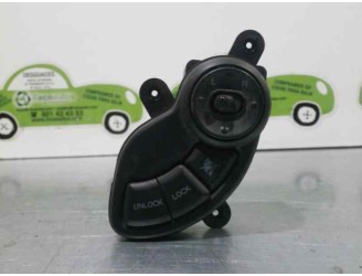 Replacement mirror control switch for Hyundai Santa Fe (SM) 2.0 CRDi CAT OEM IAM reference 935302600 