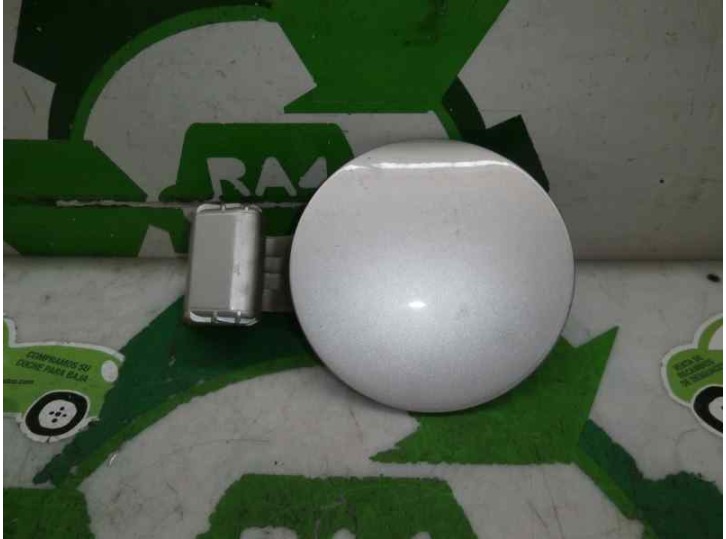Replacement outer fuel cap for Hyundai Santa Fe (SM) 2.0 CRDi cat OEM IAM reference GREY