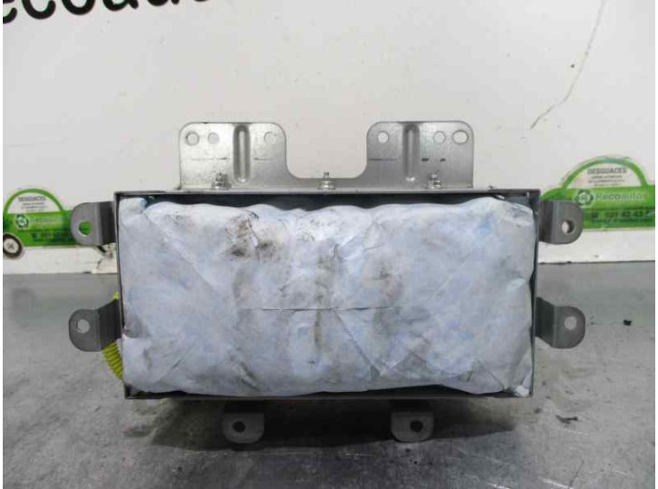 Recambio de airbag delantero derecho para hyundai matrix (fc) 1.8 cat referencia OEM IAM 8456017000 HCAP01071020265 