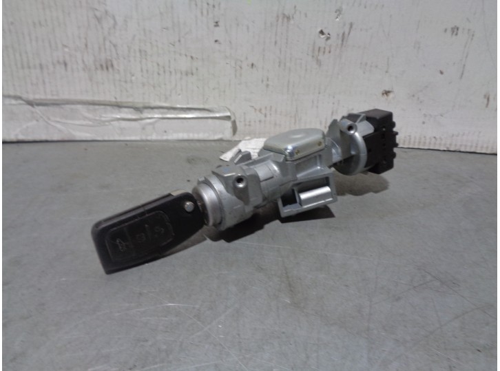 Recambio de conmutador de arranque para ford focus c-max (cap) 2.0 tdci cat referencia OEM IAM 3M513F880AB 