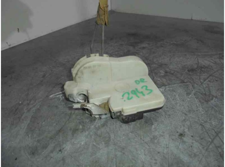 Recambio de cerradura puerta delantera derecha para volkswagen polo classic (6v2) 1.4 referencia OEM IAM 6N1837016  3 PUERTAS