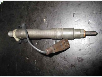 Recambio de inyector para seat ibiza (6k1) 1.9 tdi referencia OEM IAM 038130201F 0432193235 BOSCH