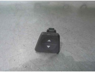 Replacement front left window regulator switch for Fiat Panda (169) 1.2 CAT OEM IAM reference 735360837 