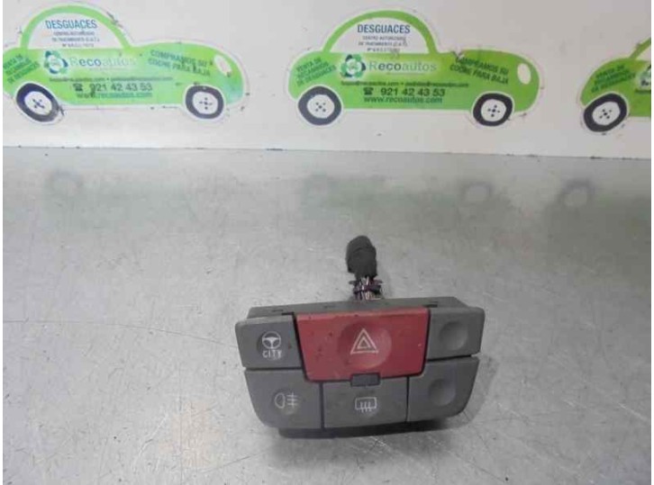 Replacement hazard warning switch for Fiat Panda (169) 1.2 CAT OEM IAM reference 735357113 