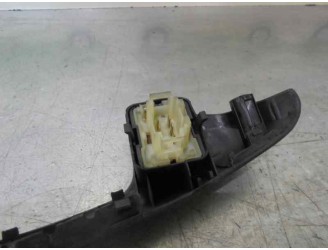 Recambio de mando elevalunas trasero derecho para volkswagen golf iii berlina (1h1) gti referencia OEM IAM 1H4867198  5 PUERTAS