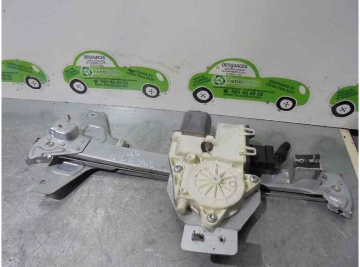 Recambio de elevalunas trasero derecho para citroën c4 berlina premier referencia OEM IAM 9647444280  0130822238 BOSCH