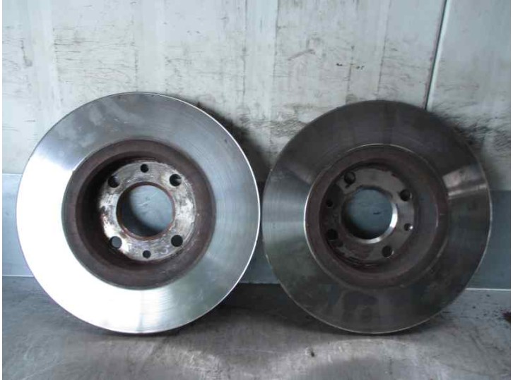 Recambio de disco freno trasero para ford mondeo iii (b5y) 2.0 tdci referencia OEM IAM   