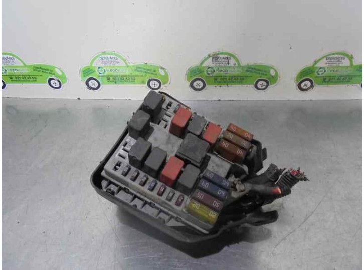 Recambio de caja reles / fusibles para fiat doblo cargo (223) 1.9 jtd cat referencia OEM IAM 46760542 