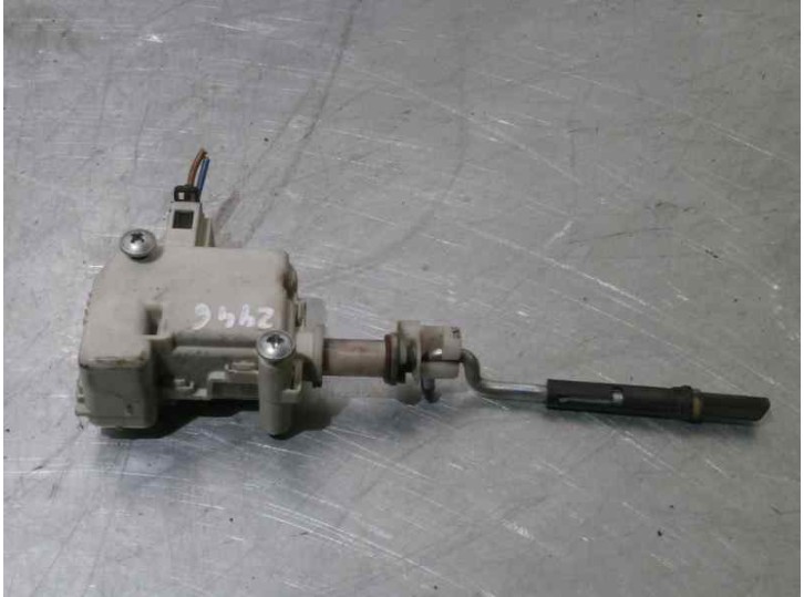 Recambio de motor tapa deposito combustible para volkswagen bora berlina (1j2) 1.9 tdi referencia OEM IAM 3B0959782 