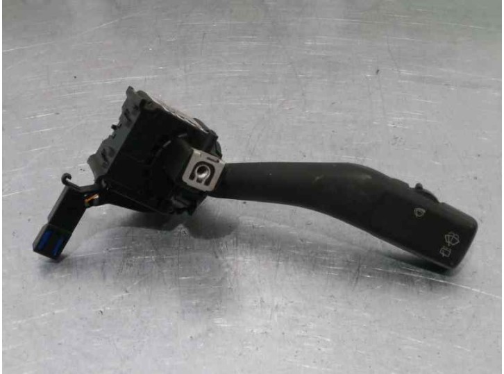 Recambio de mando limpia para volkswagen golf v berlina (1k1) 1.4 16v referencia OEM IAM 1K0953519 01203504 