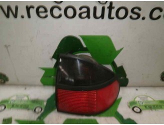 Recambio de piloto trasero derecho para renault laguna (b56) 2.0 referencia OEM IAM 7701038274 DE ALETA 5 PUERTAS