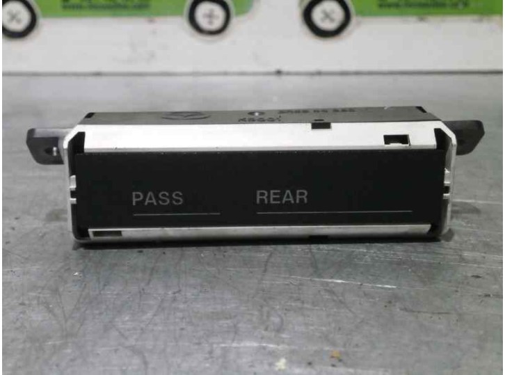 Recambio de pantalla multifuncion para mazda 3 berlina (bk) 1.6 cd diesel cat referencia OEM IAM BR5S55260 